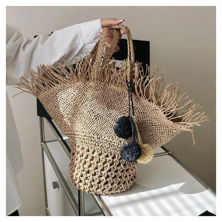 Hat Shape Straw Bucket Handbags with Pom Pom-Showtown