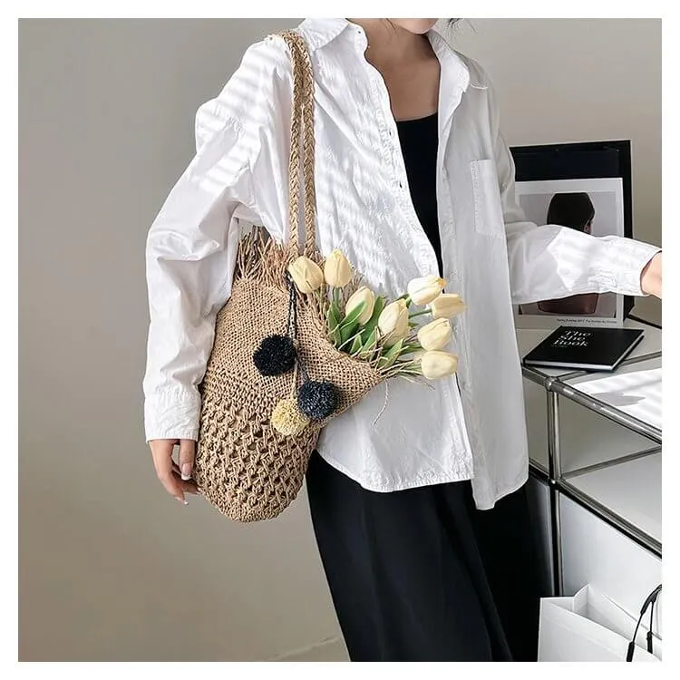 Hat Shape Straw Bucket Handbags with Pom Pom-Showtown
