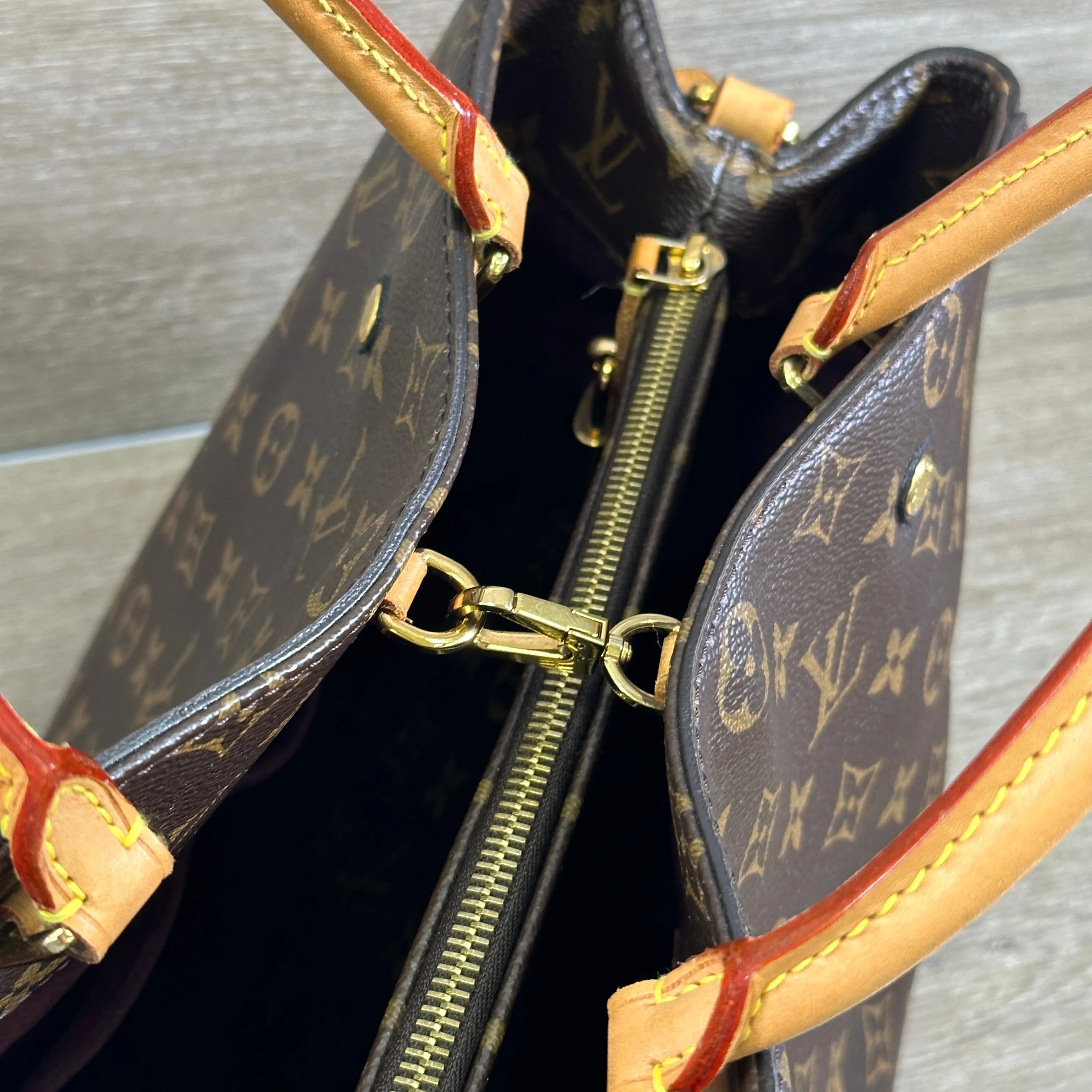 Louis Vuitton Montaigne MM