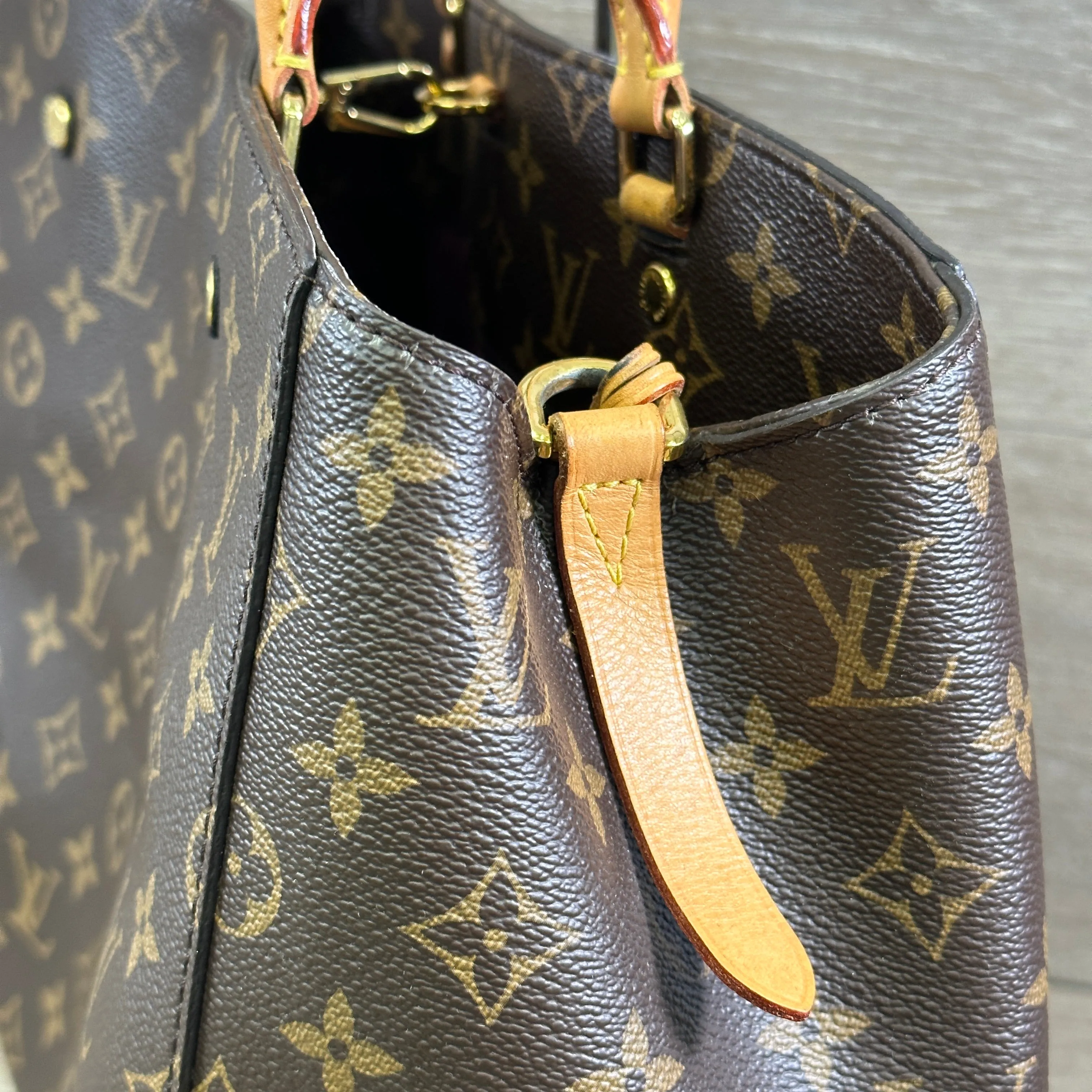 Louis Vuitton Montaigne MM